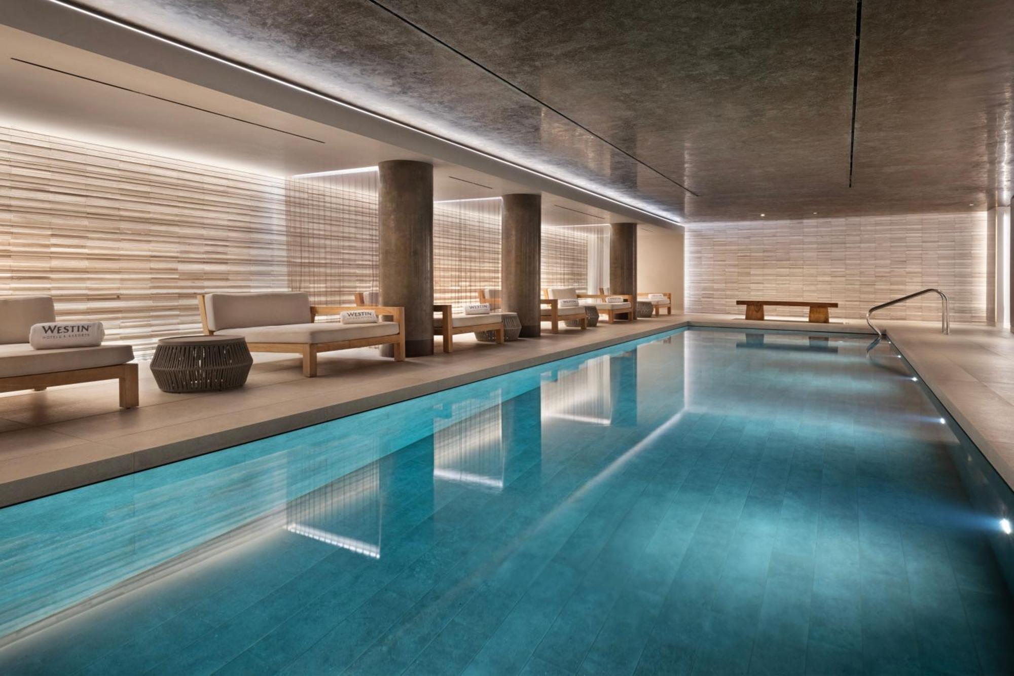 The Westin London City المظهر الخارجي الصورة The pool at The London West End